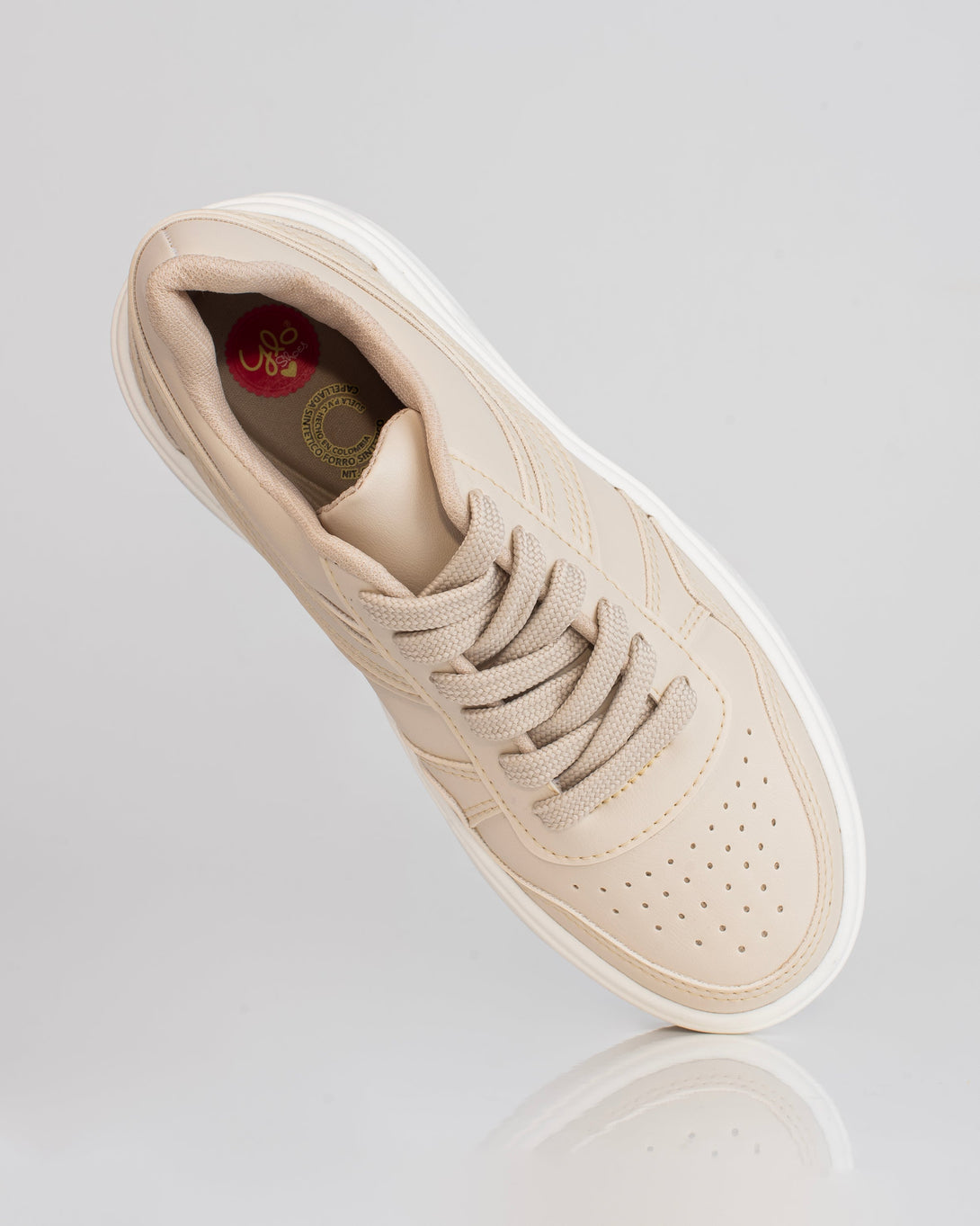 Tenis de dama color beige