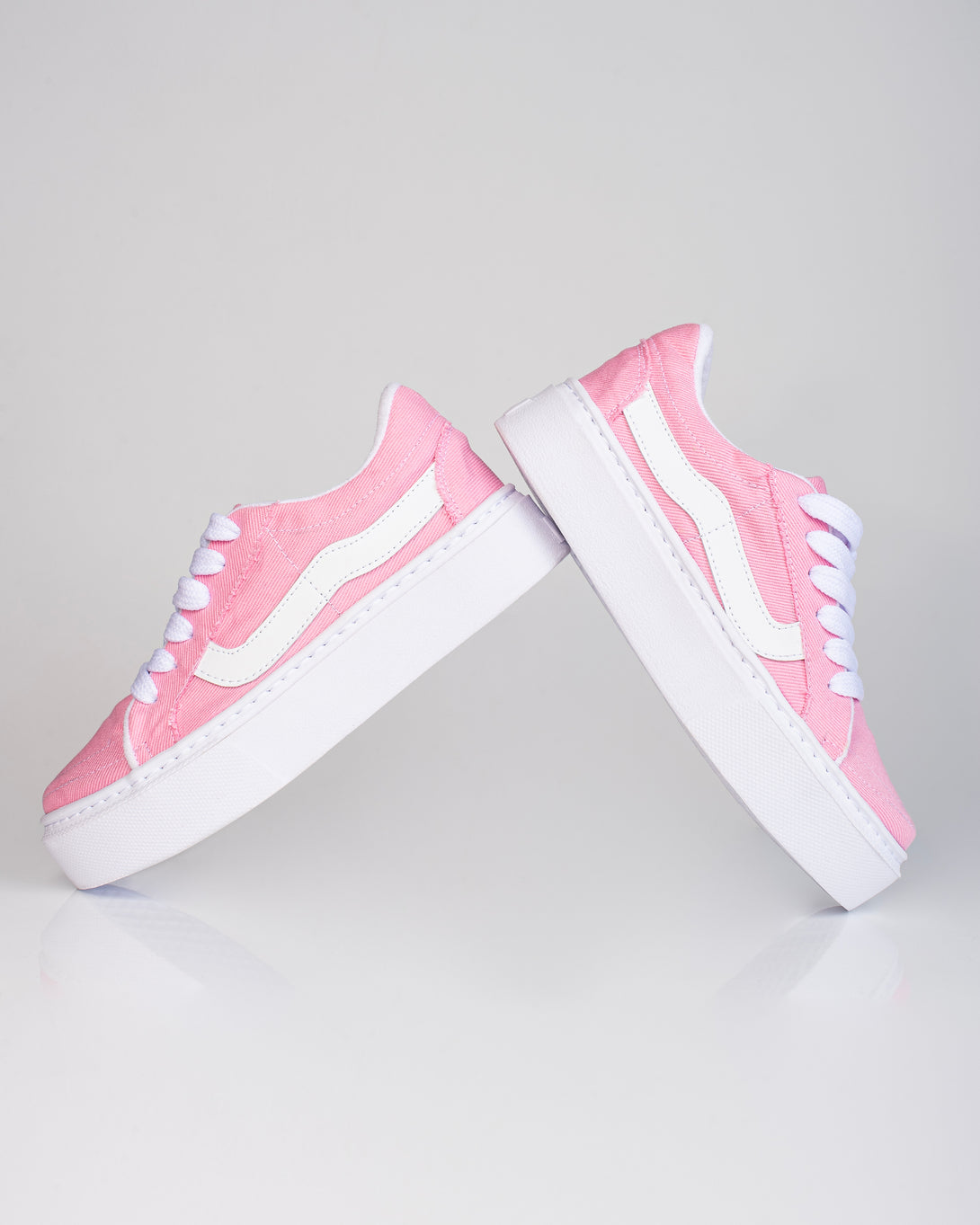 Tenis de dama tipo Vans en jeans rosado